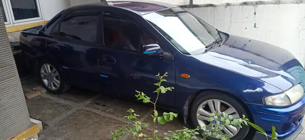 Mazda Familia 1997 Bensin