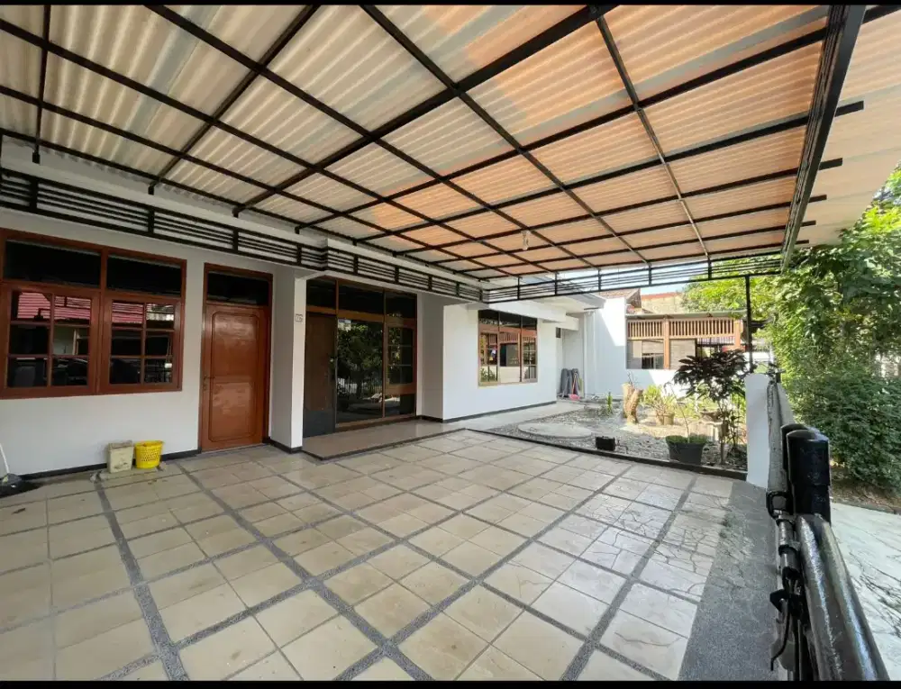 Di Sewa Rumah untuk rumah tinggal atau kantor