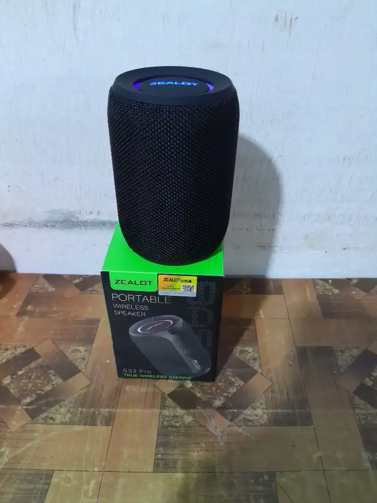 Zealot S32 pto hitam