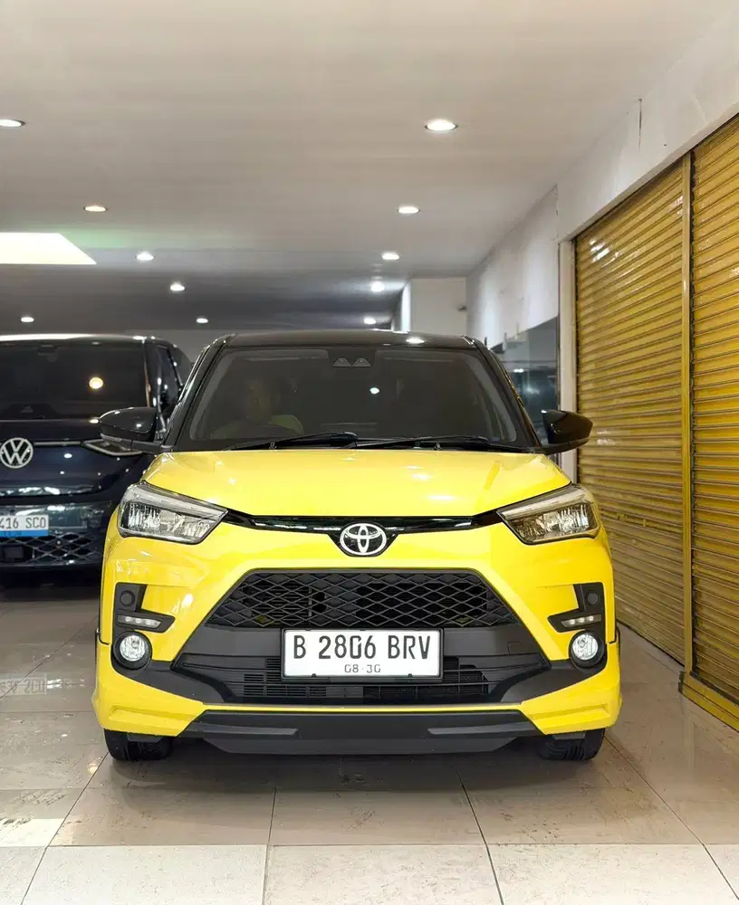 Toyota Raise 1.0 GR TSS 2021 August Automatic Kuning Metalik Vieta Mot