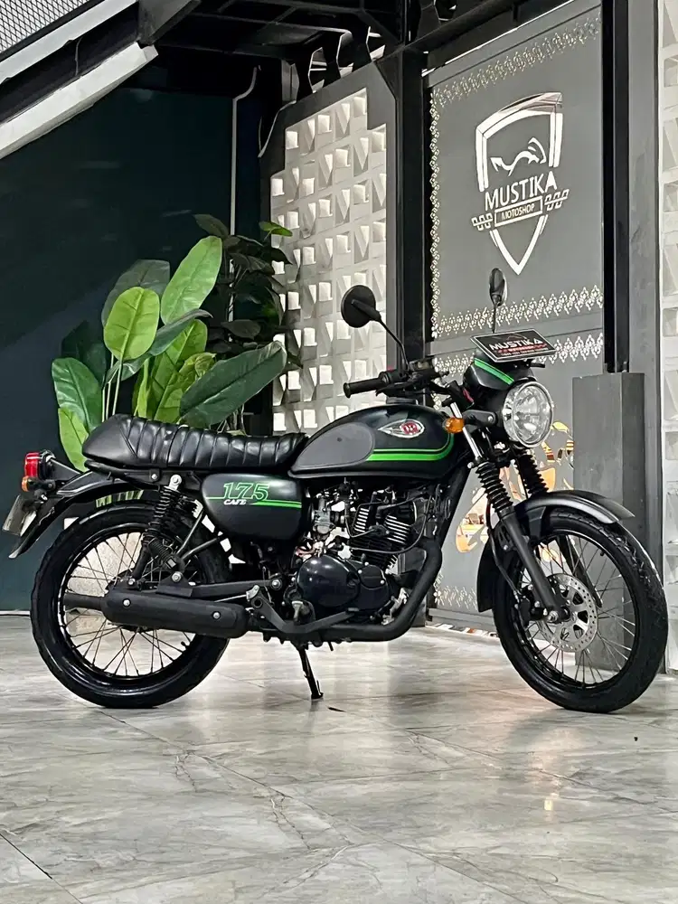 Terbatas!! Kawasaki W175 Cafe th 2021 - Ayu Mustika