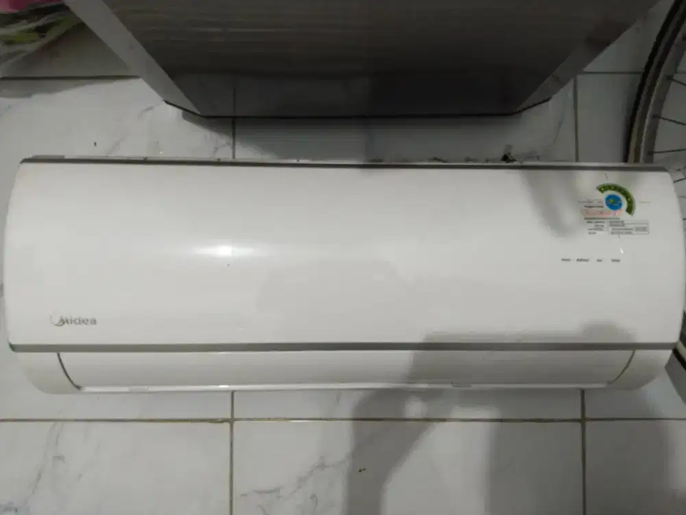 AC MIDEA 1/2 PK STANDARD SERIES