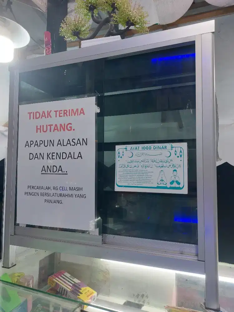 Di jual Rak Rokok 4 tingkat