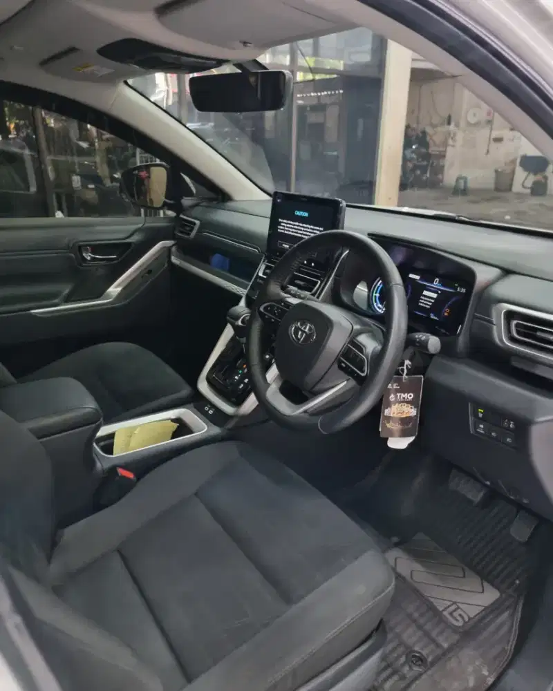 Innova ZENIX V Hybrid 2023 Modelista