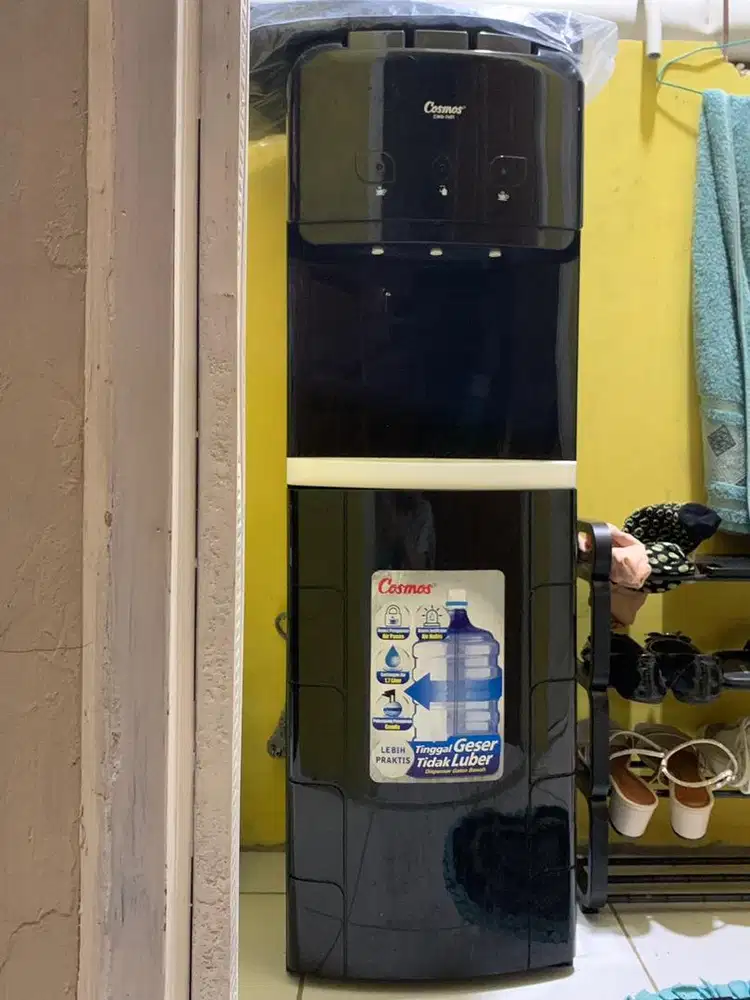 DI JUAL DISPENSER MEREK COSMOS