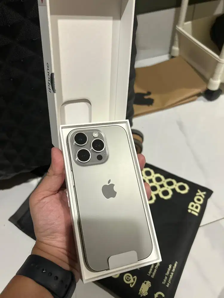 Iphone 16 Pro 128 ex Ibox