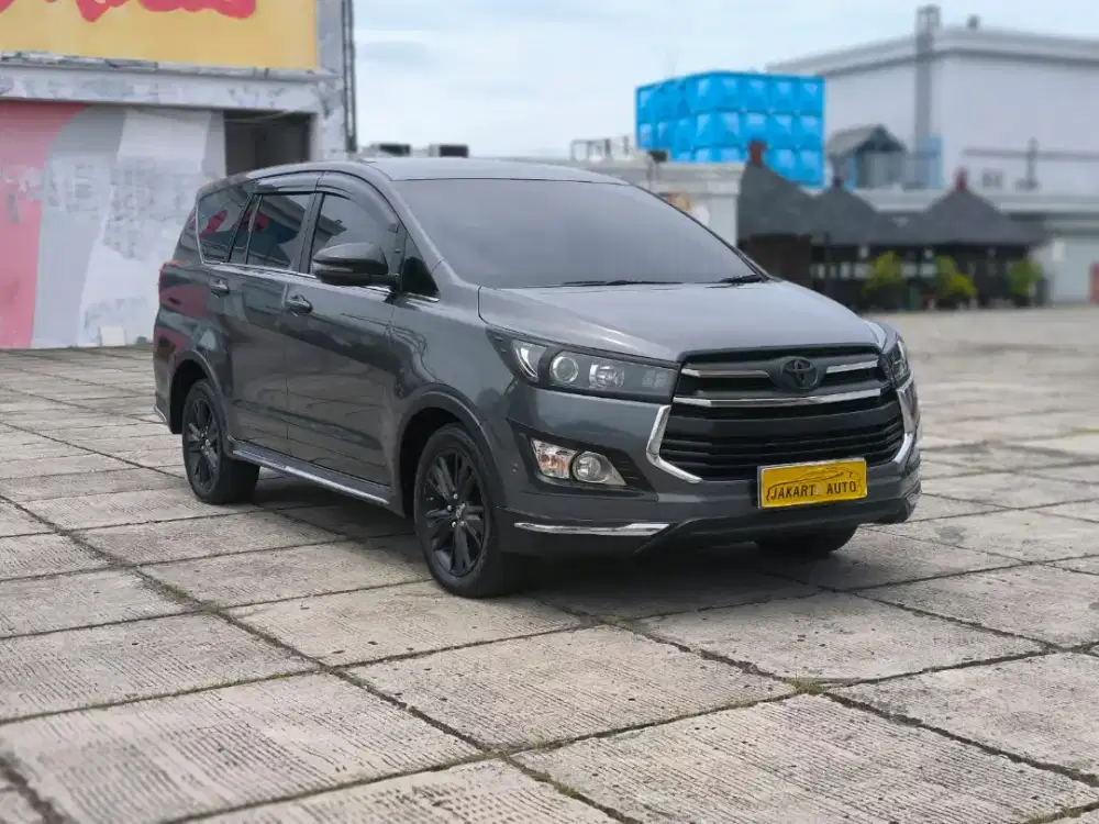 [KM 60RB] INNOVA VENTURER 2019 DIESEL AT MATIC ABU ABU BERGARANSI 2020