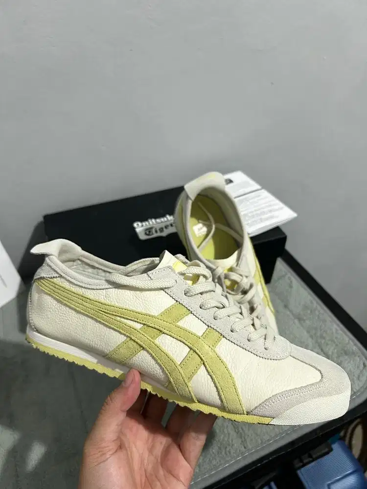 ONITSUKA TIGER MEXICO 66 VIN