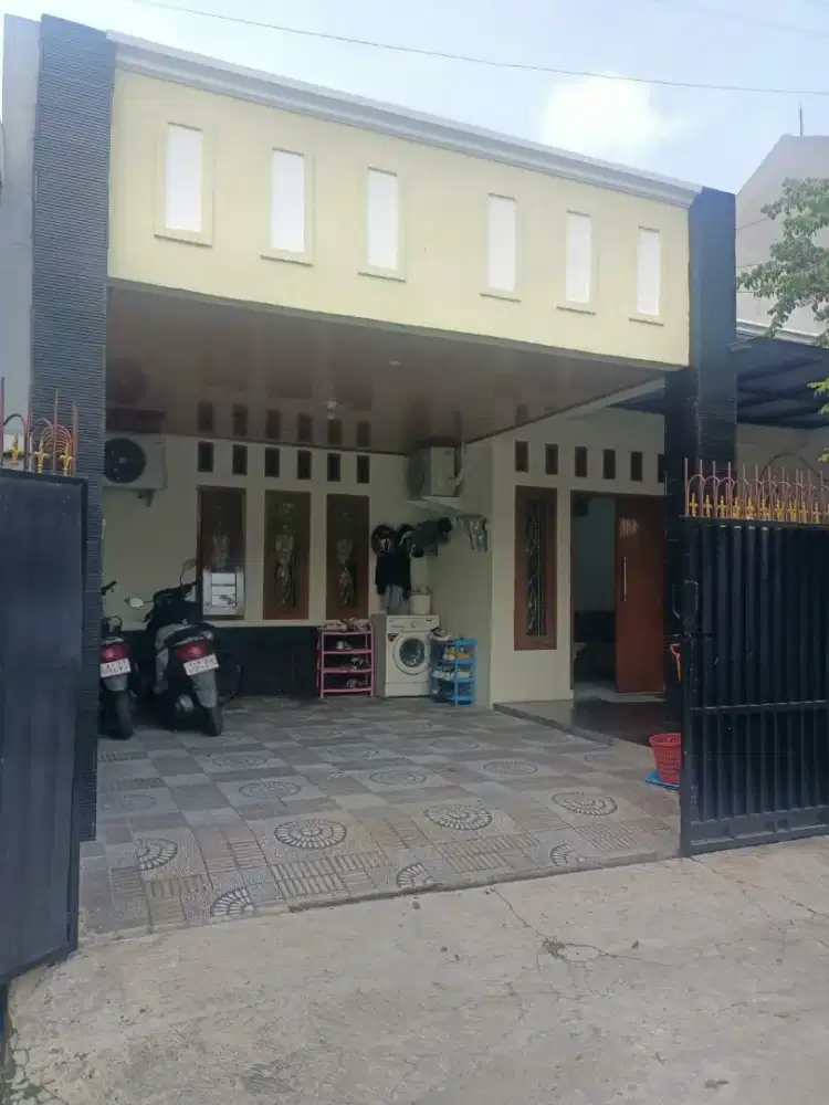Rumah bagus siap huni di Bulevar Hijau Harapan Indah Bekasi