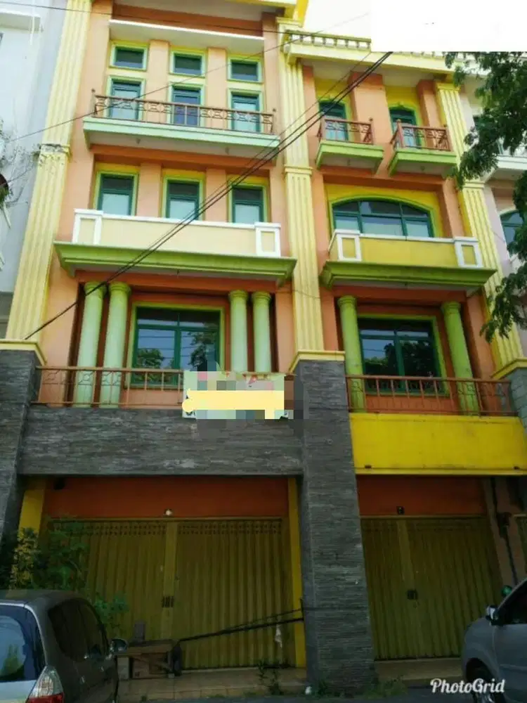 *Dijual cepat 3 Ruko di jaksa agung suprapto Surabaya*