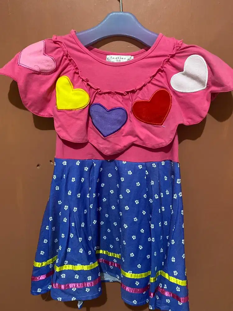 Baju anak perempuan