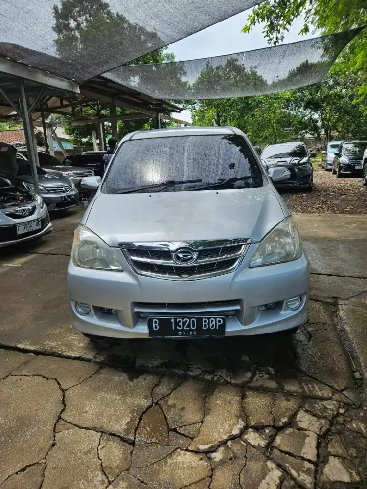 Daihatsu xenia xi automatic 2011
