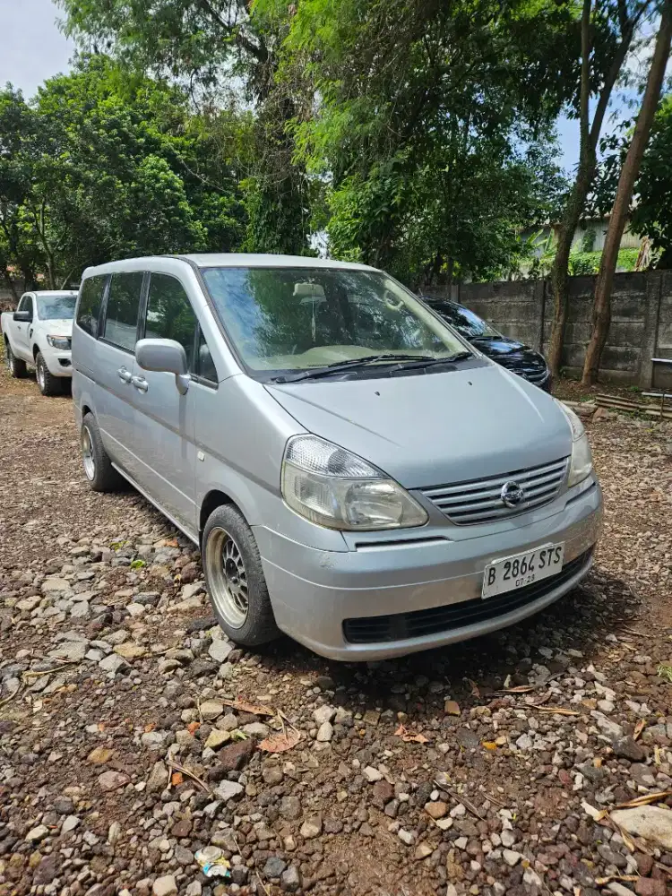 Nissan serena CT 2008