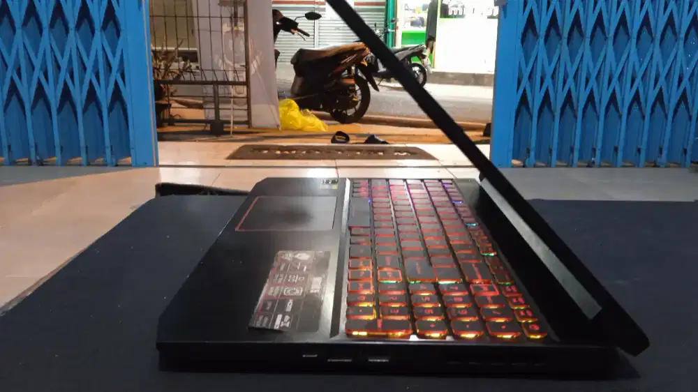 Acer Nitro 5 Amd ryzen 5 invidia gtx 1650i