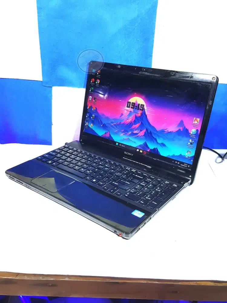 Laptop Vaio Core i5 15 Layar Wide Lega Streaming Youtube