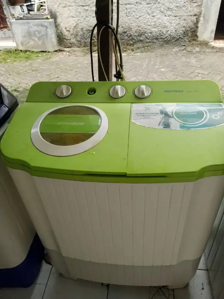 mesin cuci 2 tabung merek polytron