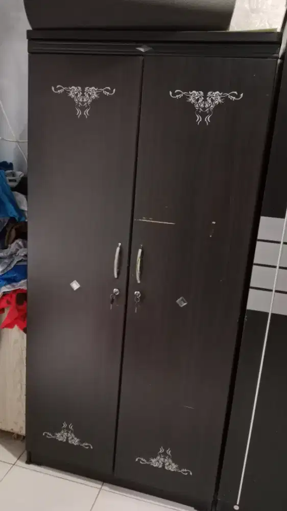 LEMARI PAKAIAN 2 pintu