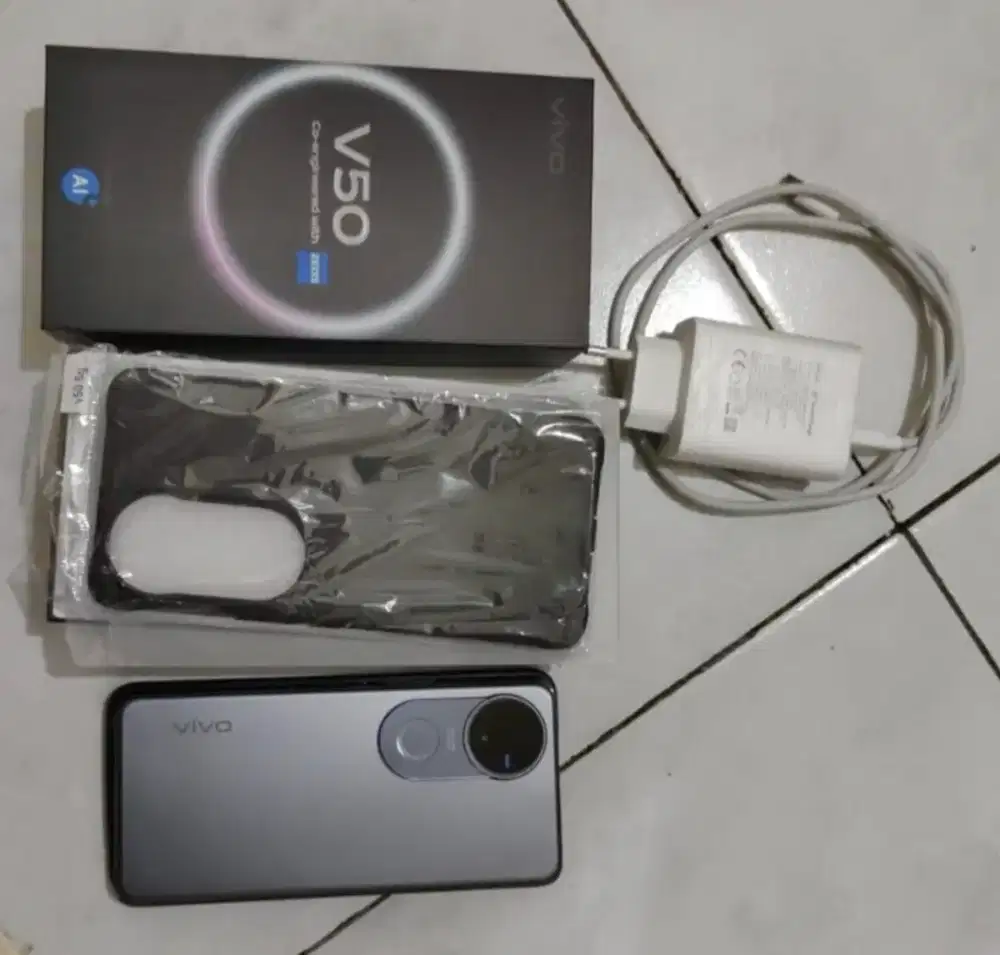 Vivo V50 5G, 12/256 GB