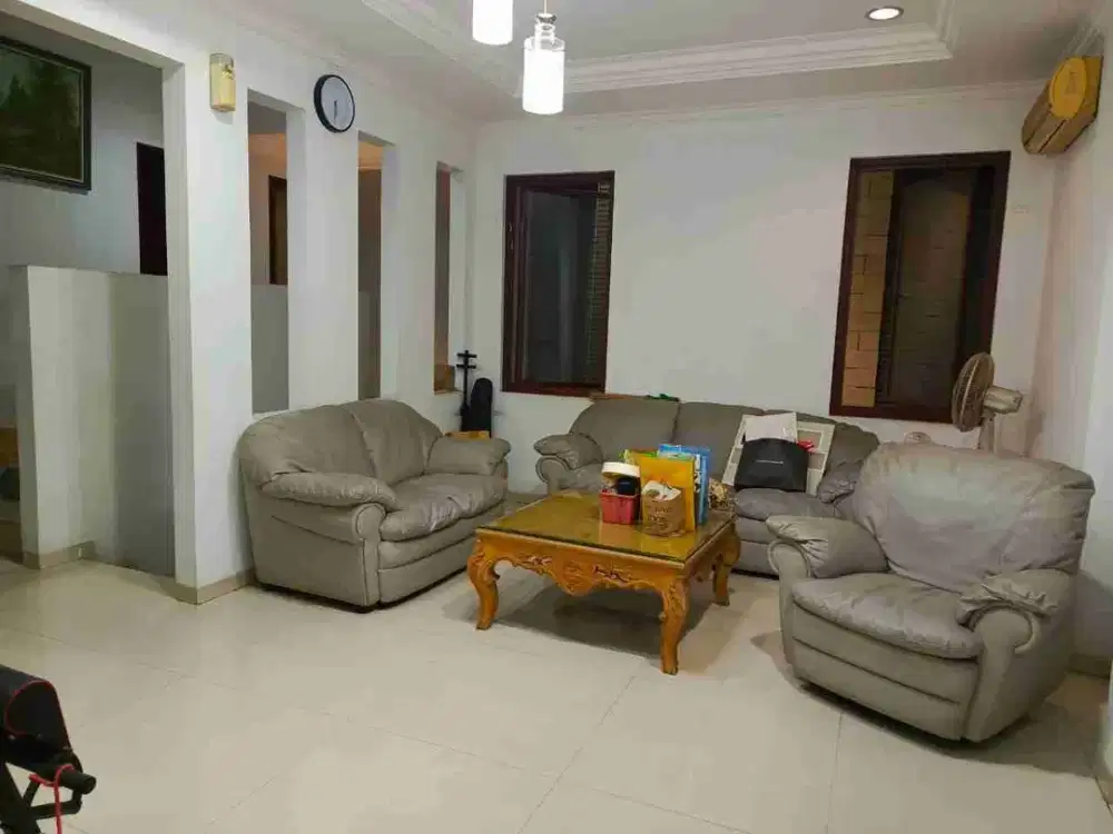 JUAL CEPAT RUMAH SUNTER 3 LANTAI FULL SIAP HUNI STV