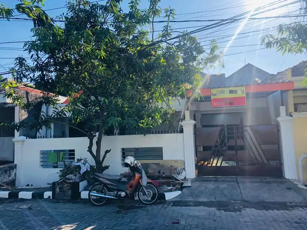 Dijual rumah surabaya timur