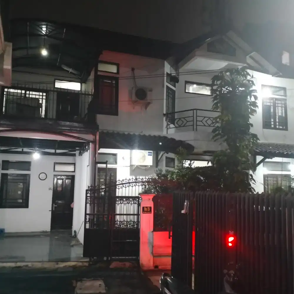 Dijual Rumah Tinggal  SHM