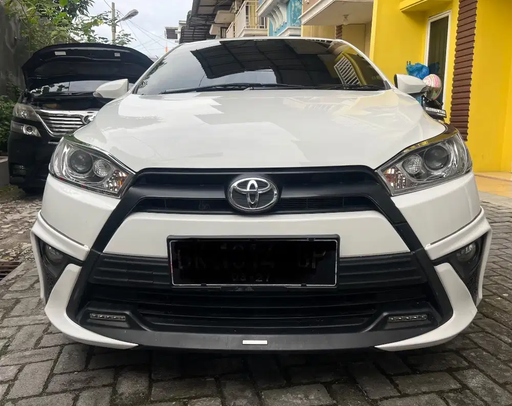 (TDP 17 JUTA!) Toyota All New Yaris 1.5 S Manual TRD Putih 2017