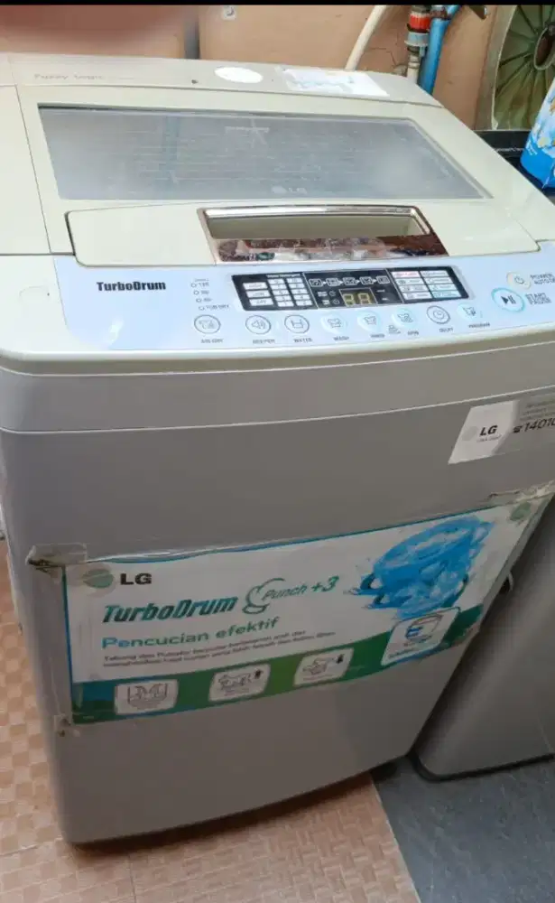 Dijual mesin cuci merk LG