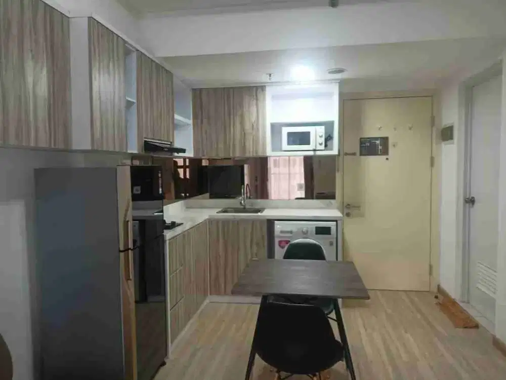 Apartemen 2br cantik dan Fully furnished, Avery lt23