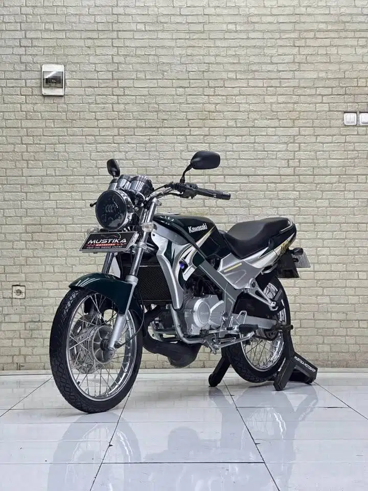 Kawasaki ninja 150 r old