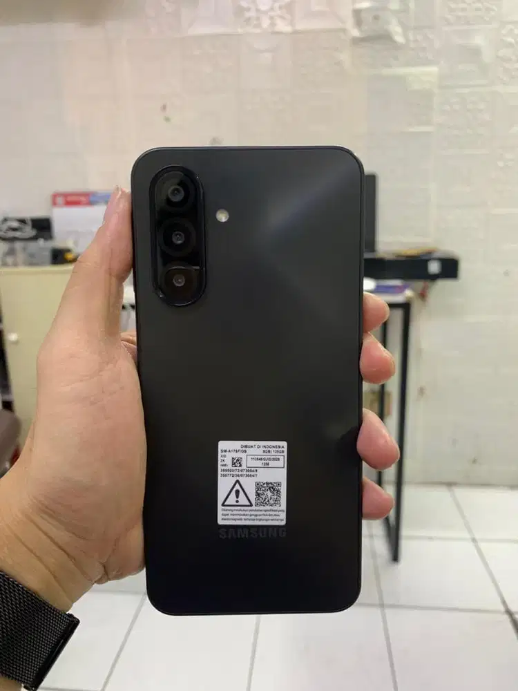 Samsung A17 garansi resmi indonesia