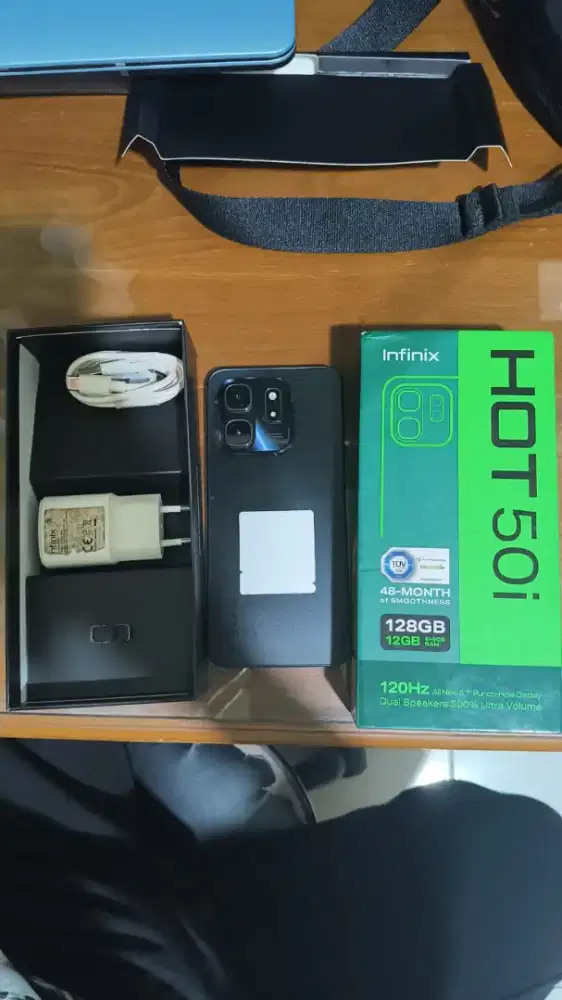 Infinix hot 50i 6+6/128