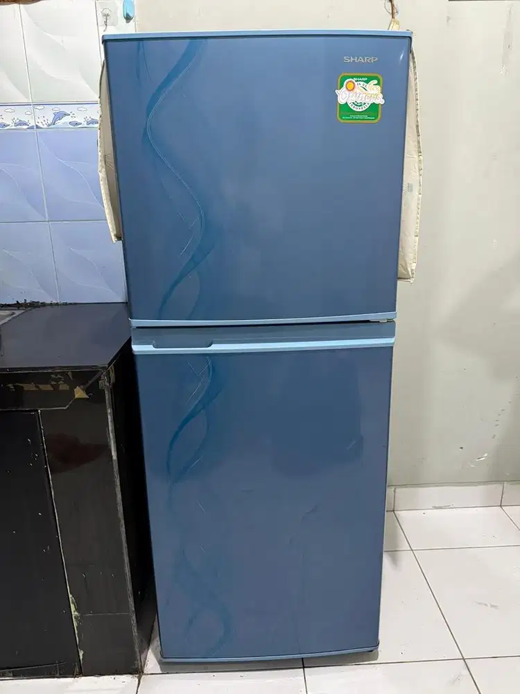 DiJual Kulkas Sharp SJ-237-ND