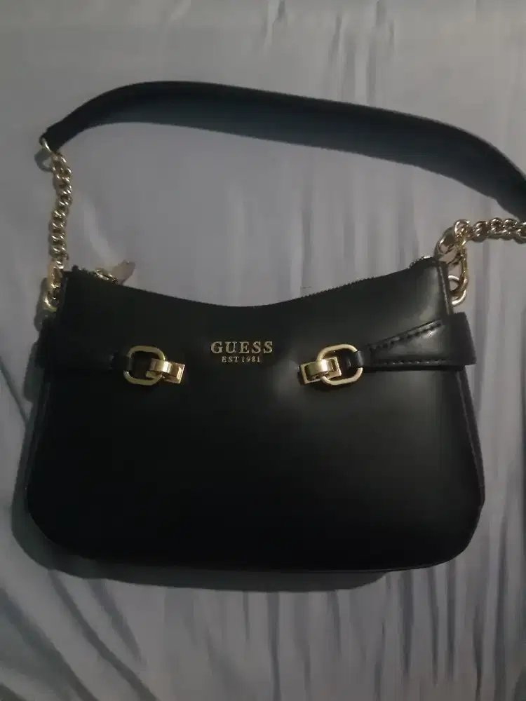 Tas Guess Lorelei Top Zip Shoulder Bag