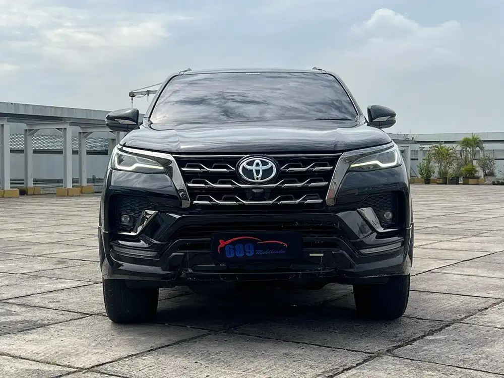 Fortuner GR 2.4 2021 pakai 2022 non TRD