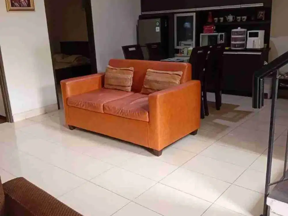 jual cepat rumah cantik dekat akses tol dan mall di raffles hills cibubur