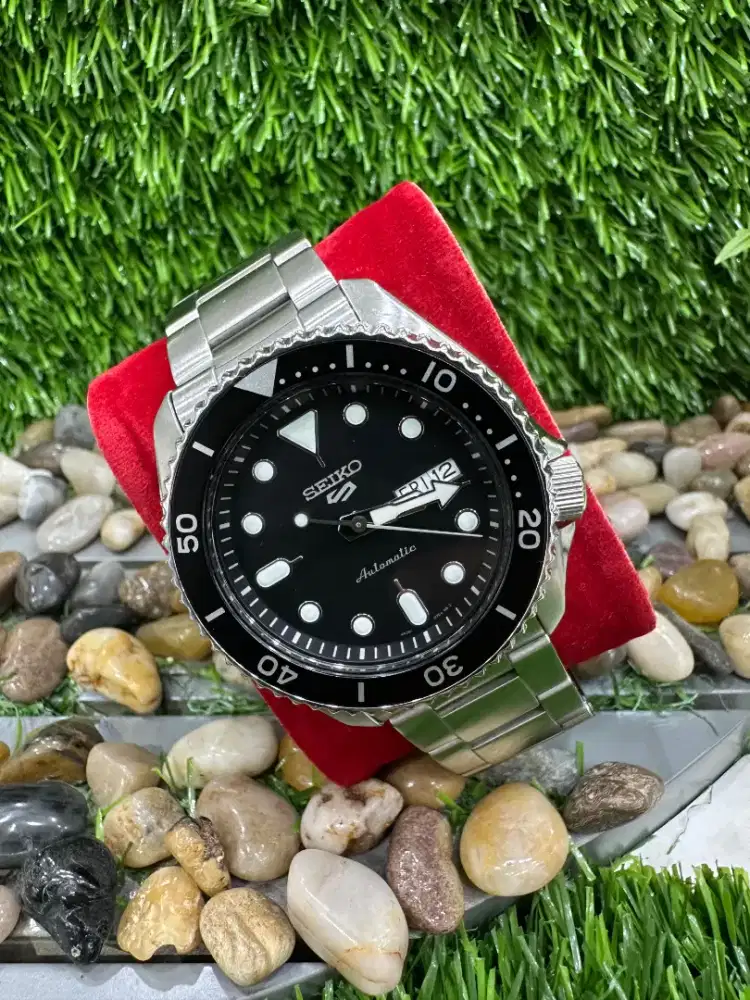 Seiko 5 sports Superman Style Skx Original