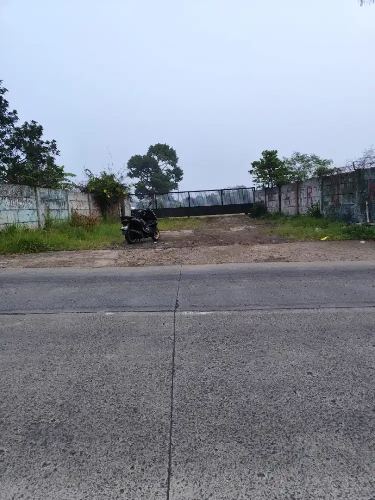 Di jual tanah depan jalan raya Caringin Bogor luas tanah 3 hektar