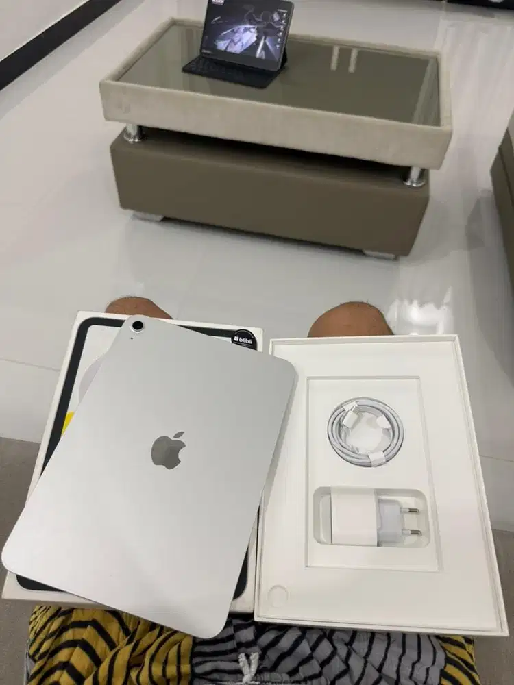iPad 11 128 ibox
