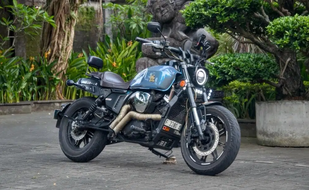 Benelli Keeway V250FI Abu Lembayung