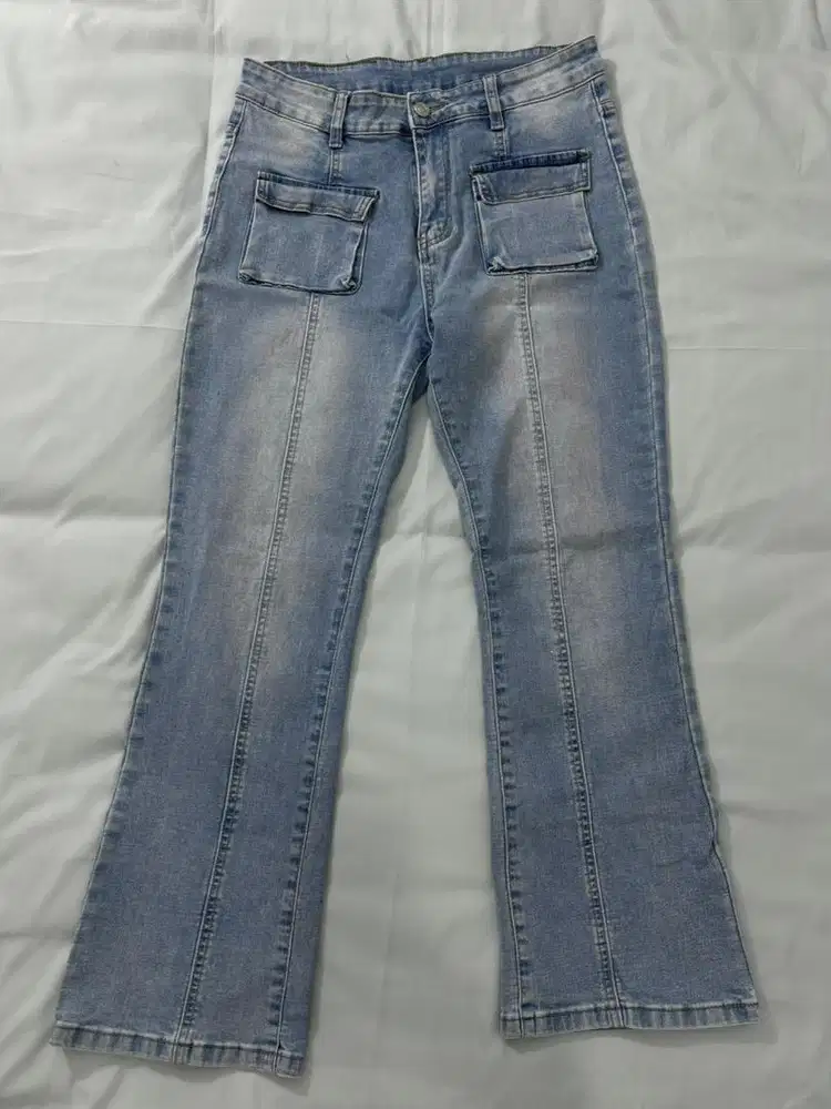 Preloved Celana Flared Jeans No Brand (thrifted at Bali)