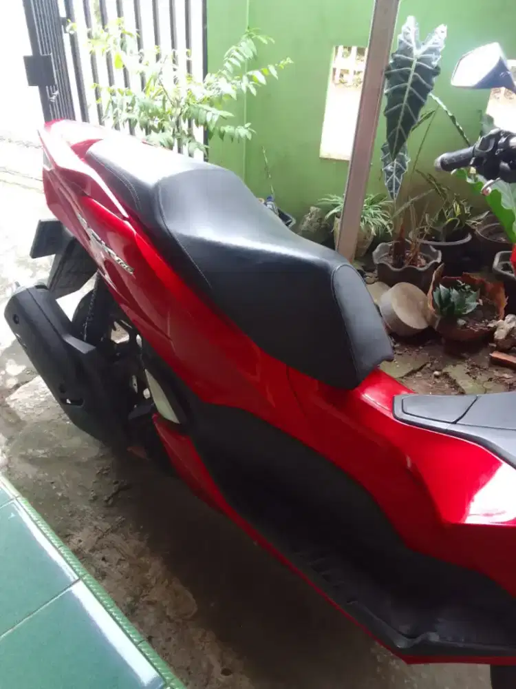 Motor Pcx 2023 lengkap Atas nama,KTP ada,pajak terima Hidup.