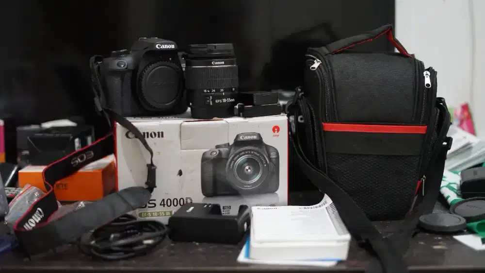Canon eos 4000d + lensa kit