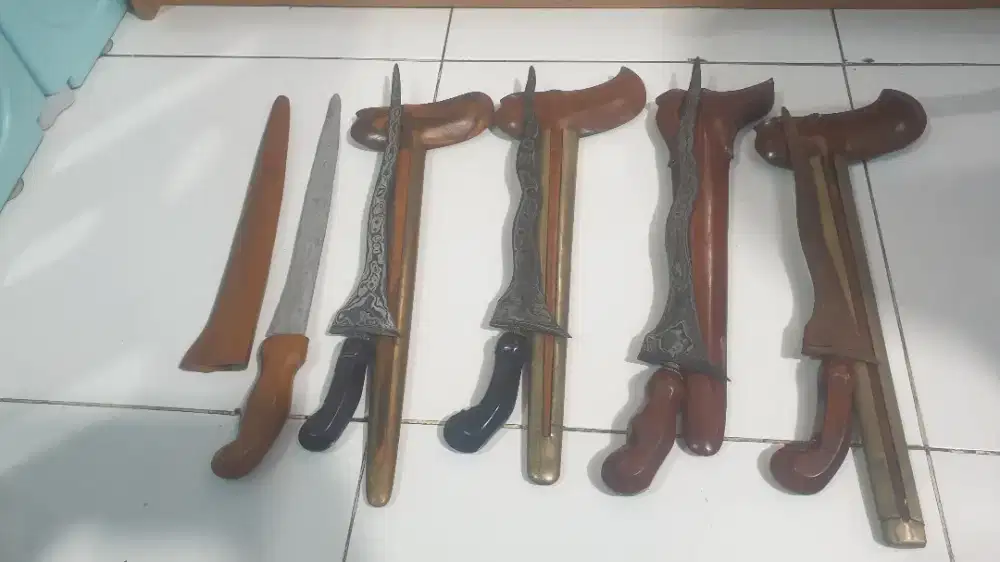 Keris borongan sepih semua
