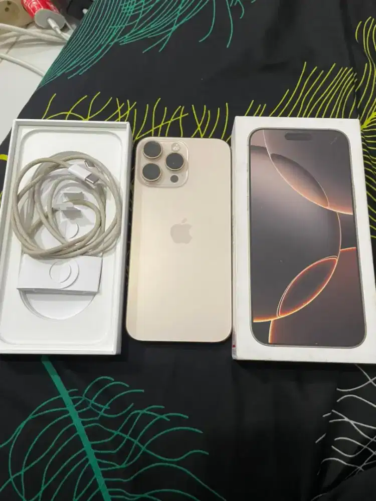 IPHONE 16PRO MAX 256GB ALL OPERATOR MULUS LIKENEW NO MINUS