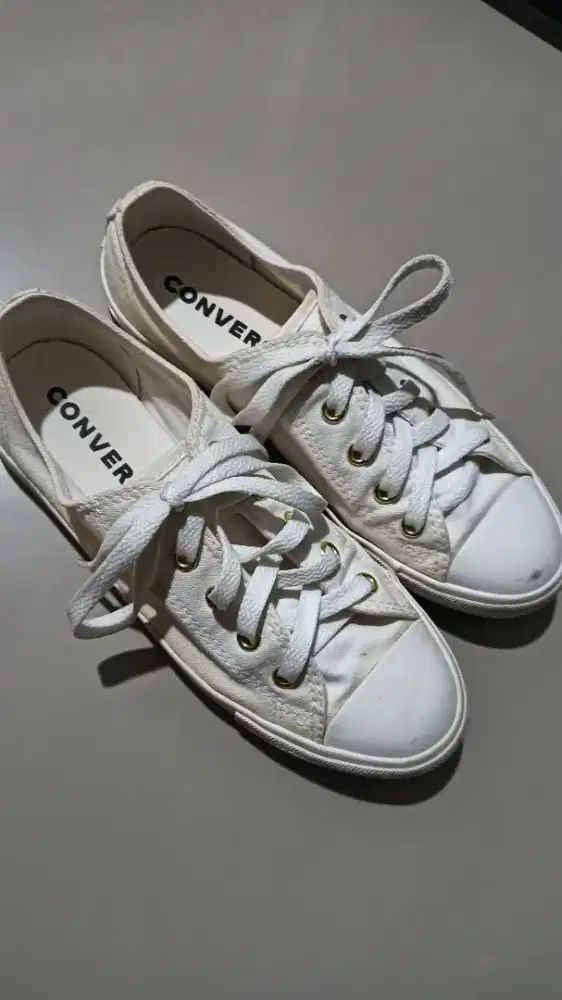Sepatu converse wanita sz 37