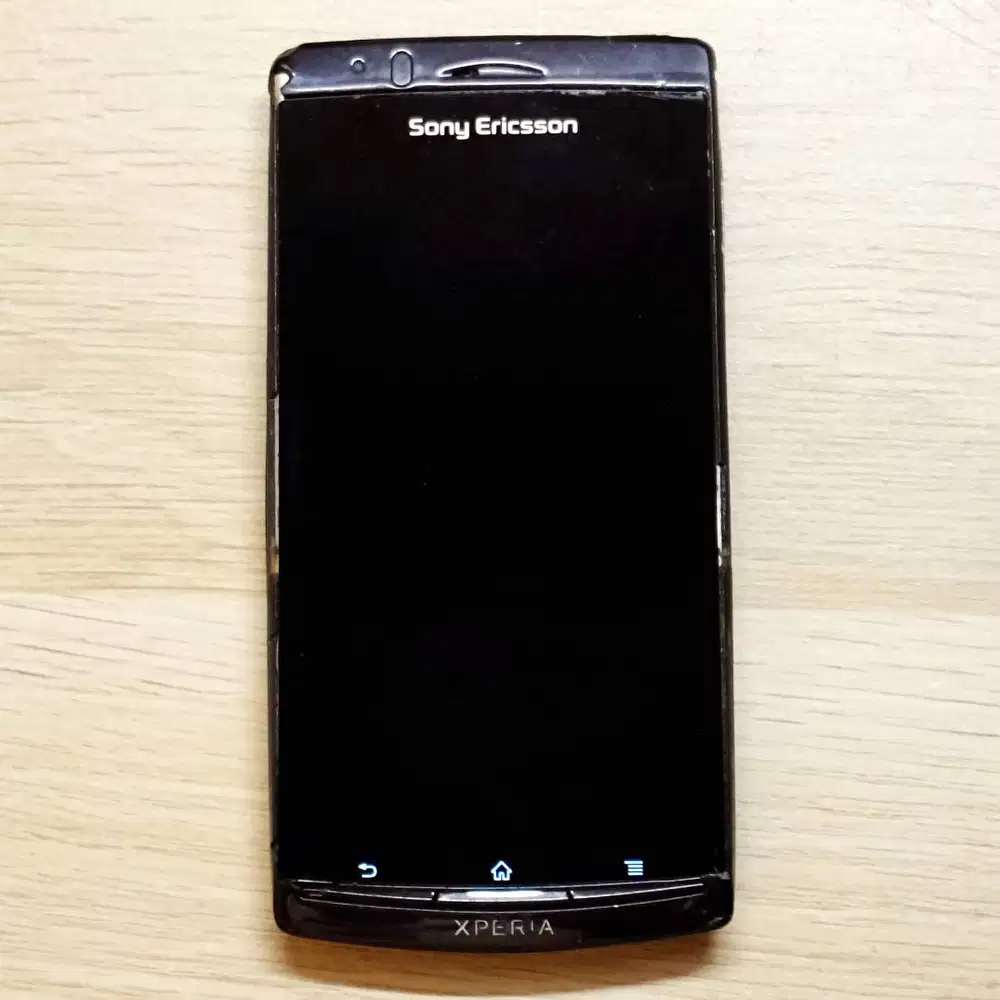 Sony Ericsson Xperia Arc S LT18 LT18i Minus Bahan
