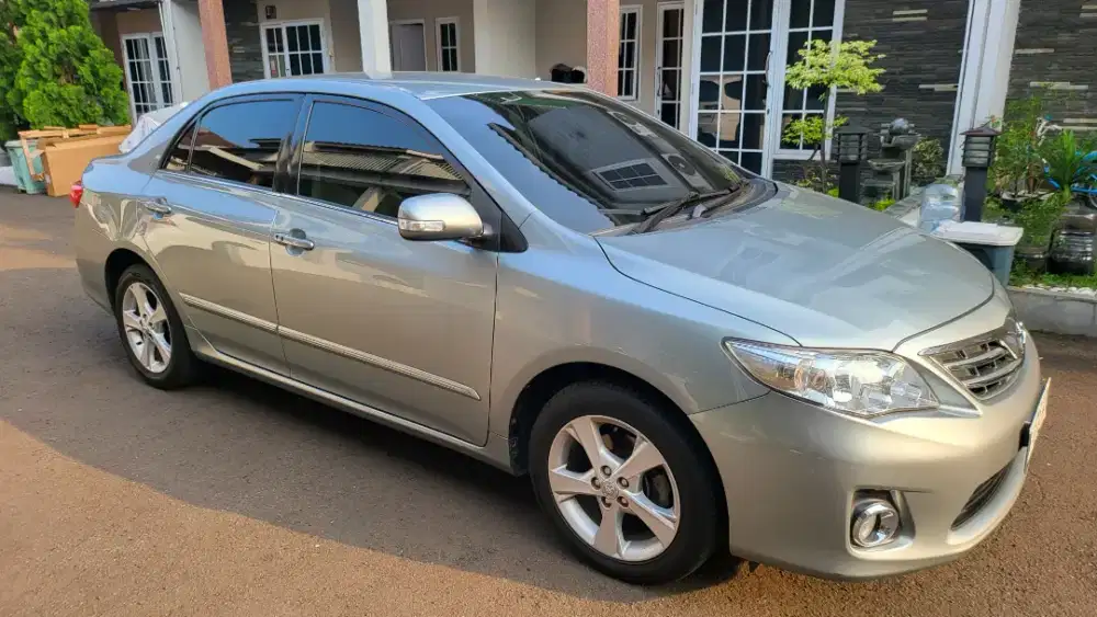 TOYOTA COROLLA ALTIS 1.8 G MATIC SEDAN ISTIMEWA SILVER