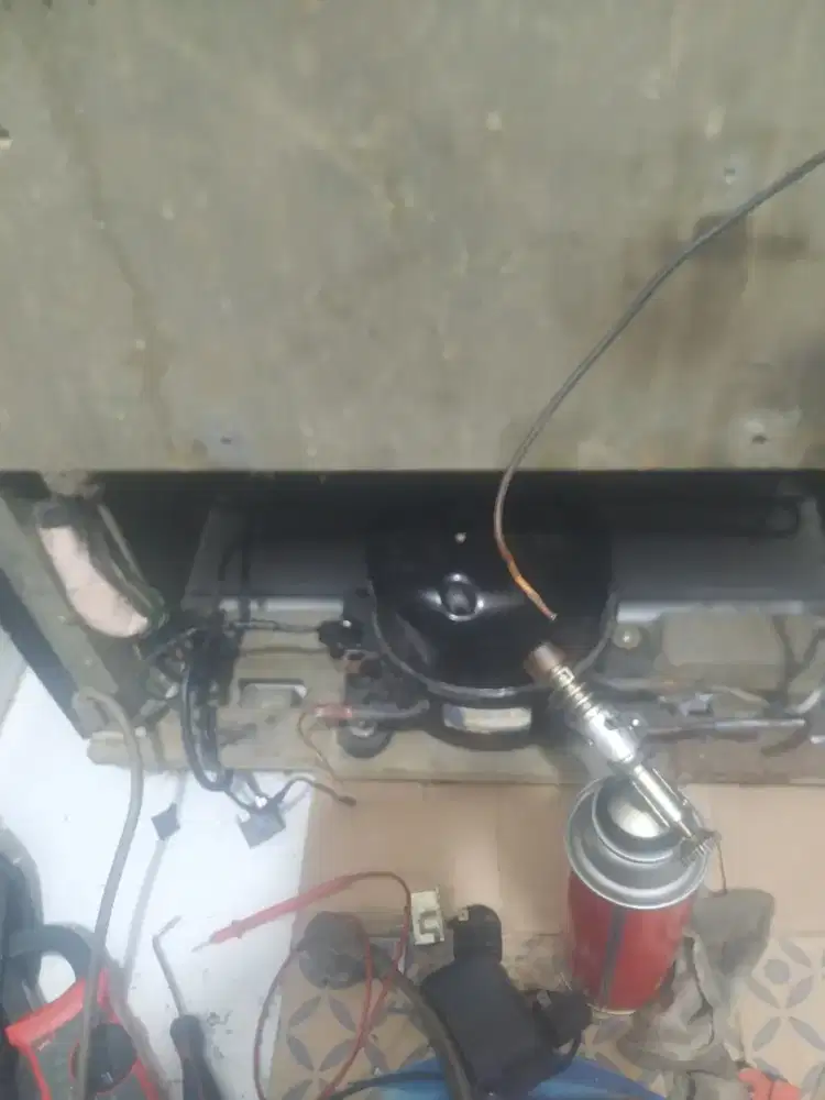 Service tv lcd/led, kulkas, mesin cuci dll