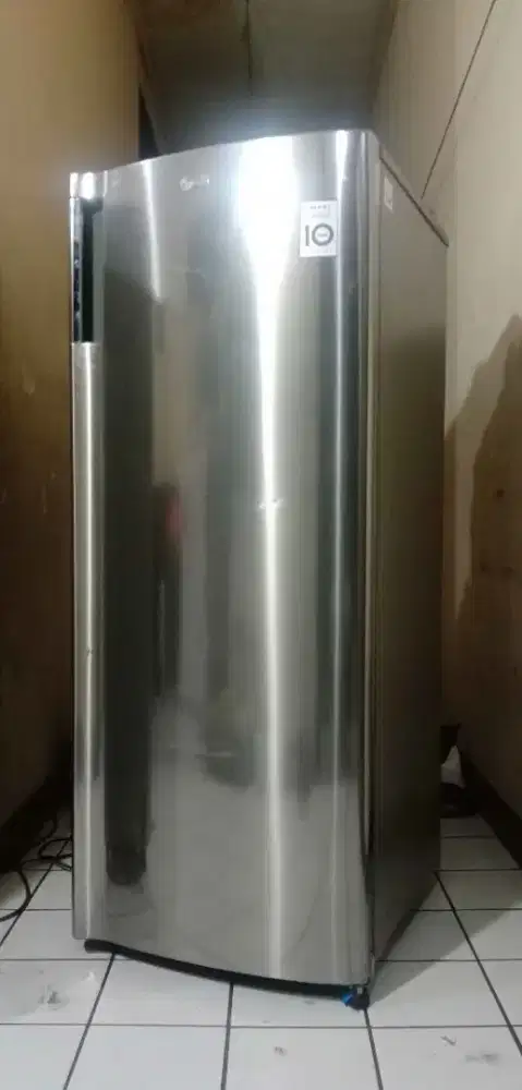 Kulkas freezer 6;rak LG