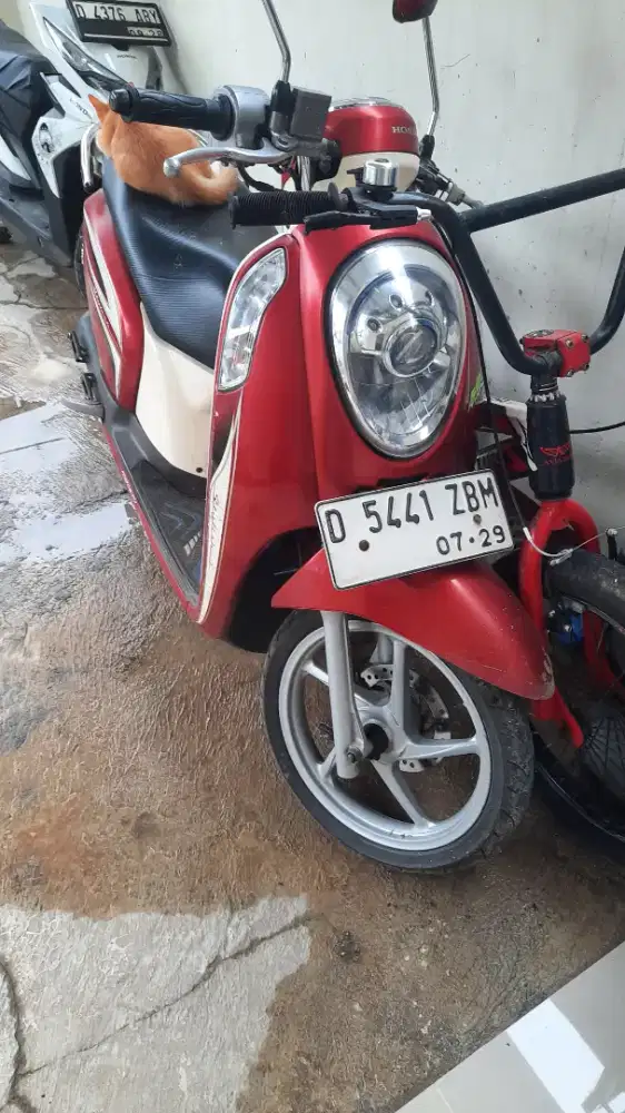 Honda Scoopy 2014
